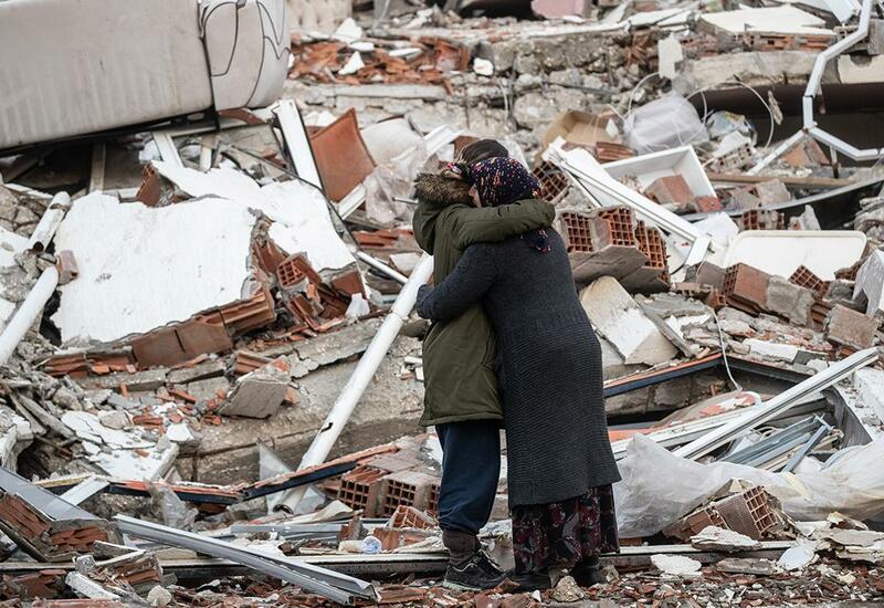 Неопознанных жертв землетрясений в Турции похоронят в течение 24 часов