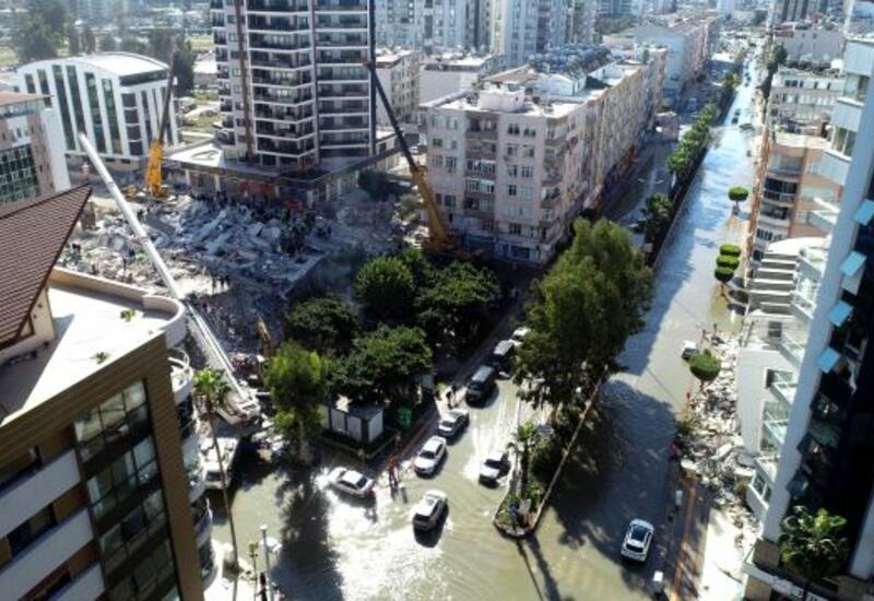 В турецком городе Хатай поднялся уровень моря, здания на побережье эвакуированы