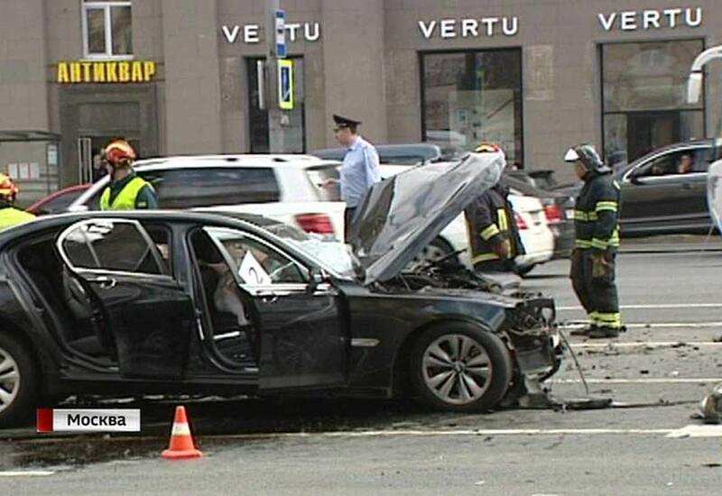 Mercedes и BMW столкнулись в Москве