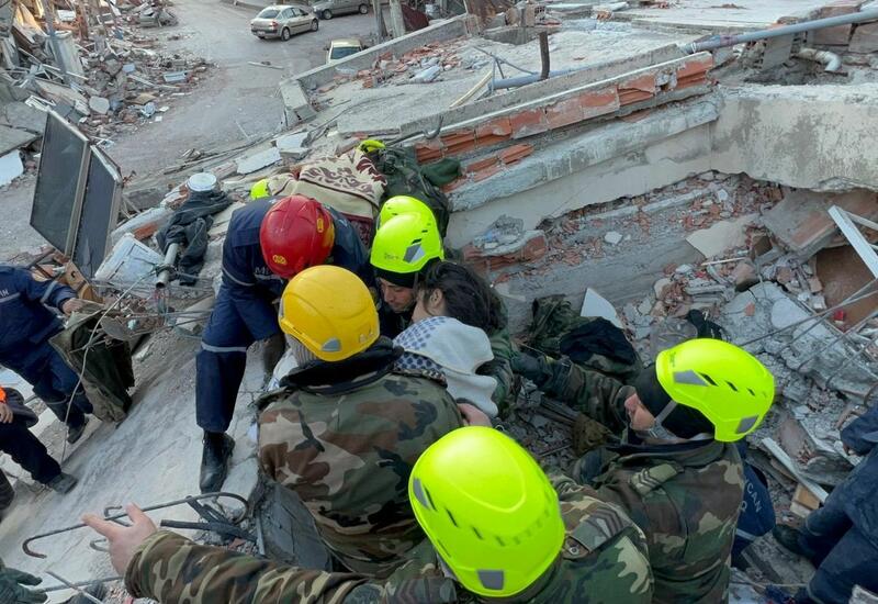 Азербайджанские спасатели в Турции извлекли из-под завалов и спасли 37 человек