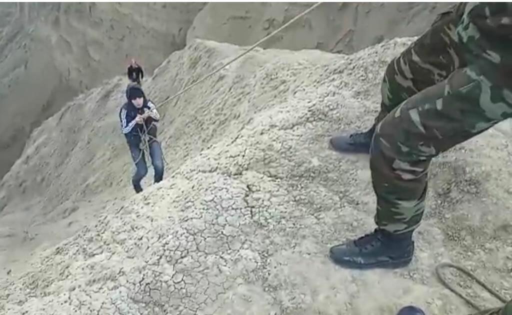 Спасены граждане, оказавшиеся в ущелье горного хребта Боздаг