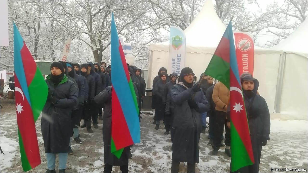 Акция азербайджанских экоактивистов на Лачинской дороге продолжается 60-й день