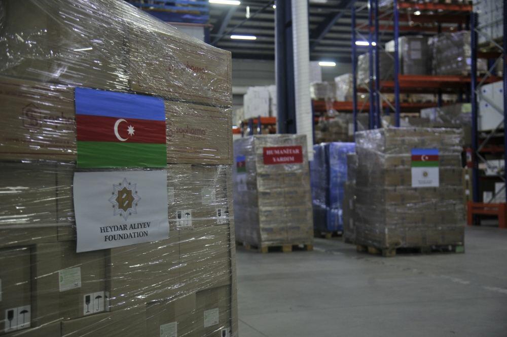 По поручению Первой леди Мехрибан Алиевой Фонд Гейдара Алиева направил гуманитарную помощь в зону землетрясения в Турции