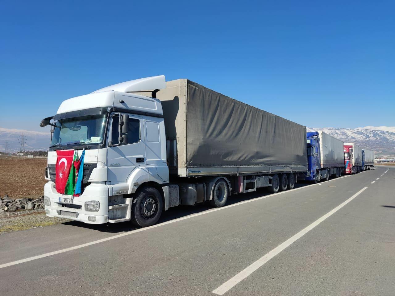 В Турцию прибыла третья автоколонна с гуманитарной помощью из Азербайджана