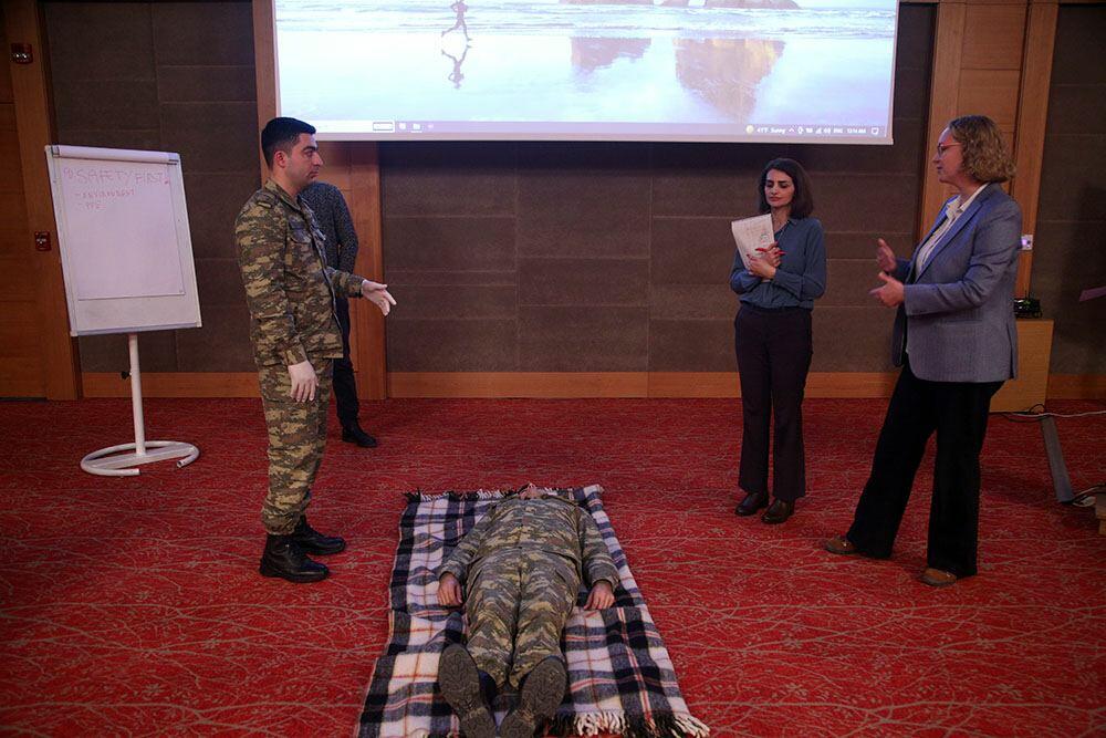Азербайджанские военнослужащие приняли участие в курсе на тему «Подход к взрывным травмам»