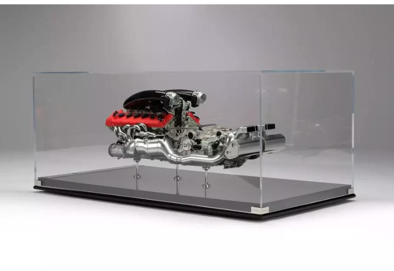 Миниатюрную копию двигателя Ferrari оценили как настоящий автомобиль