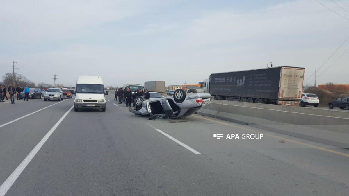 В Уджаре автомобиль упал в канал,