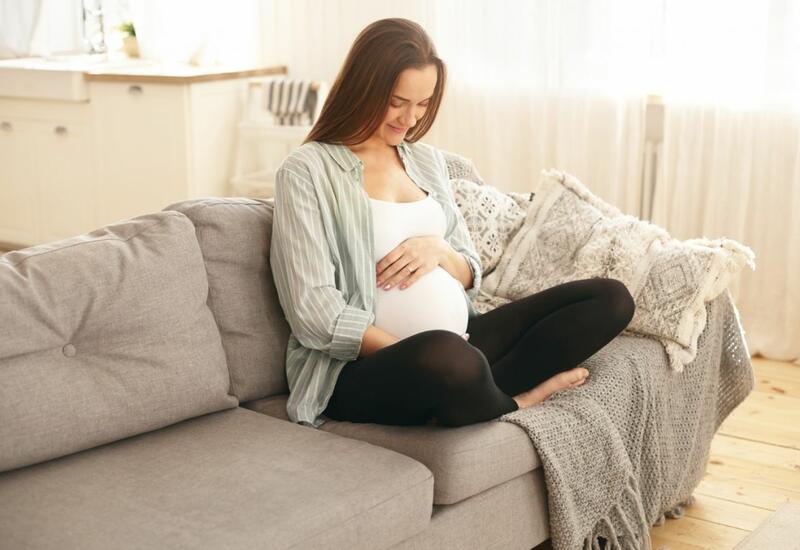 Врач развеяла популярные мифы о беременности