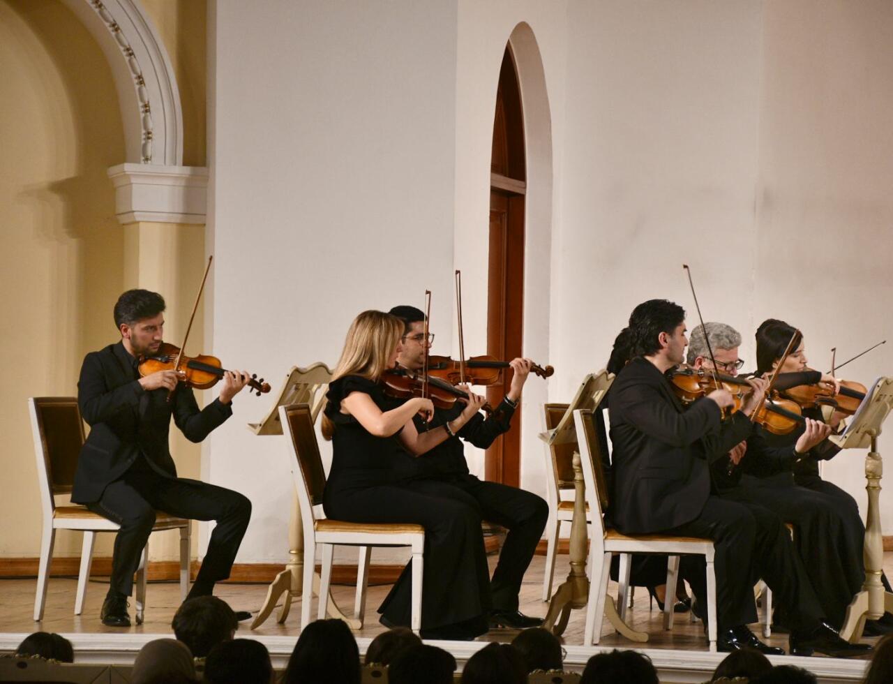 В Баку прошел вечер классической музыки, посвященный памяти шехидов и жертв землетрясения в Турции