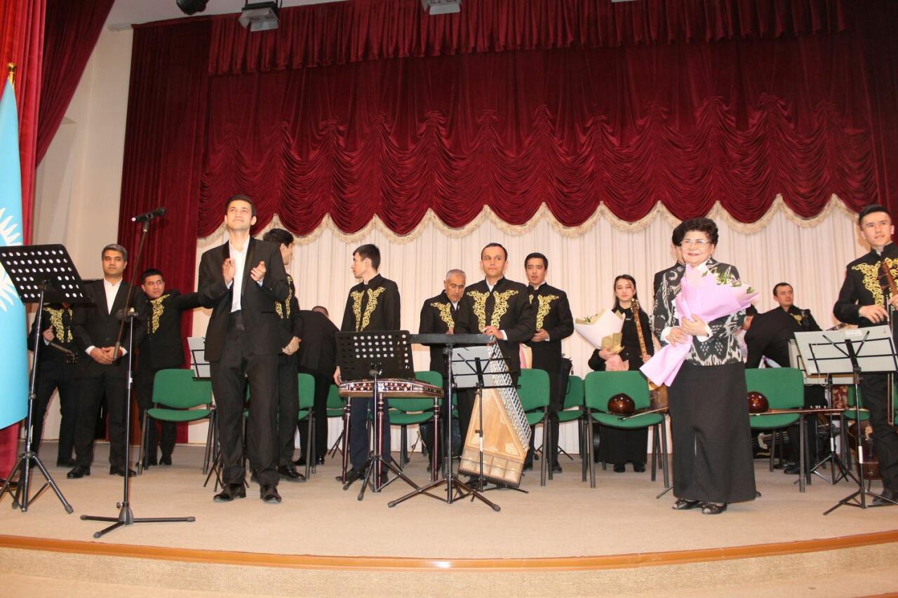 В Ташкенте состоялся концерт, посвященный 100-летию великого лидера Гейдара Алиева
