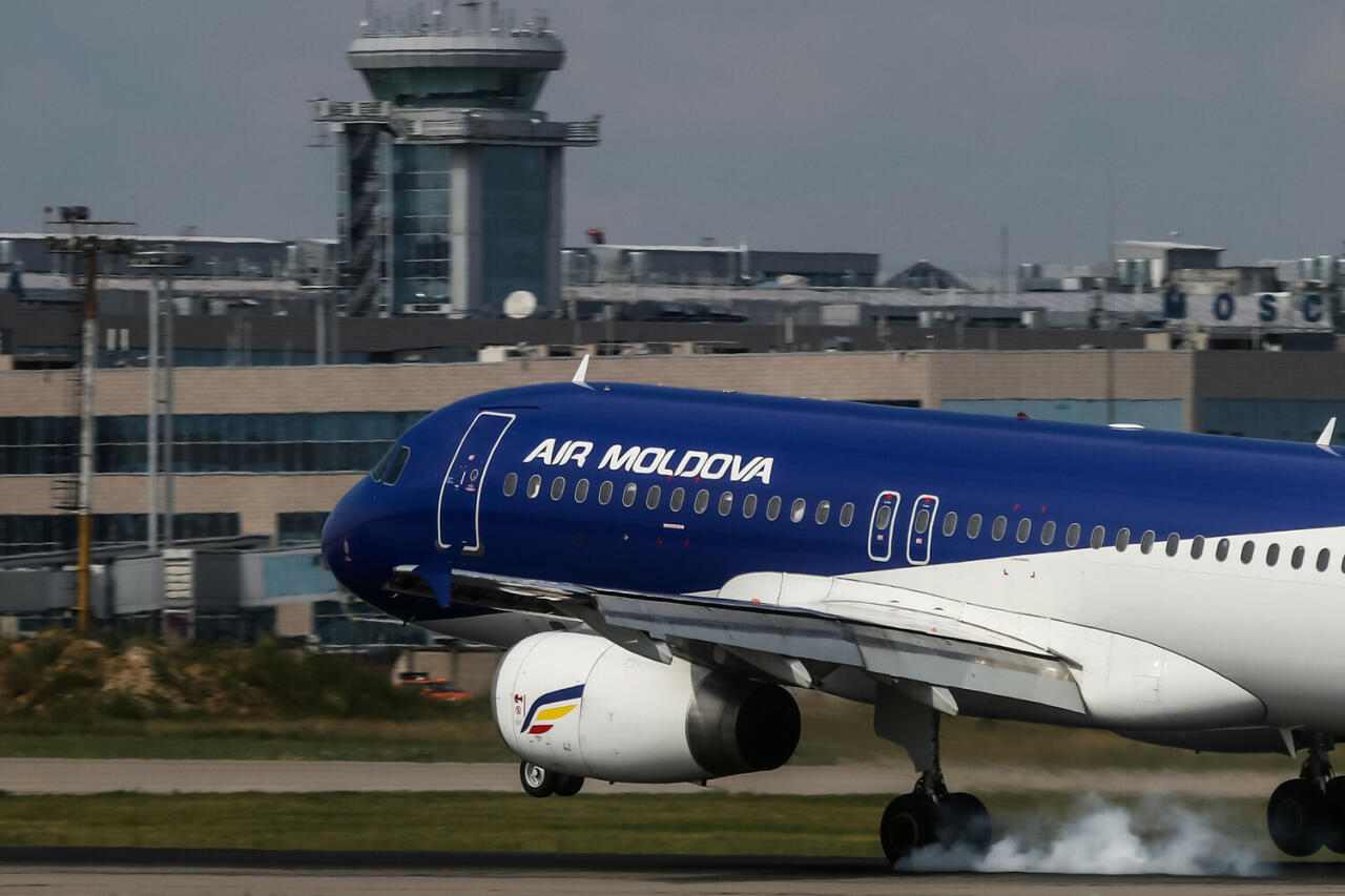 В Молдове начали проверку отменяющей рейсы авиакомпании Air Moldova