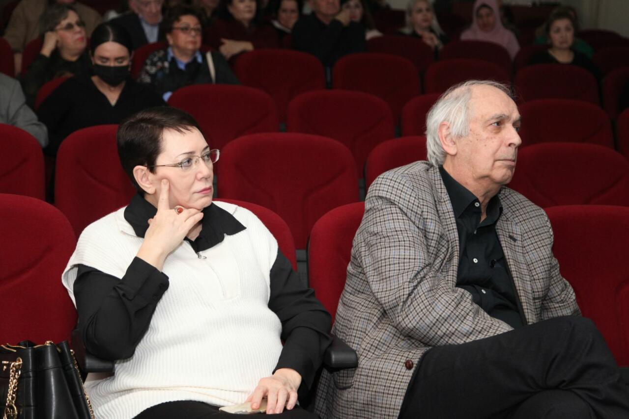 В Баку показали фильмы одной из первых женщин-кинорежиссеров Азербайджана