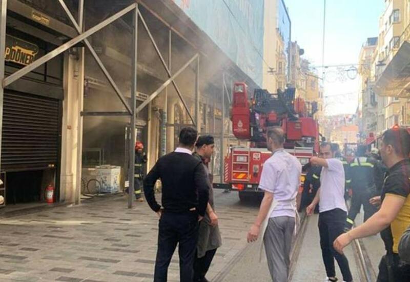 В центре Стамбула загорелся ресторан