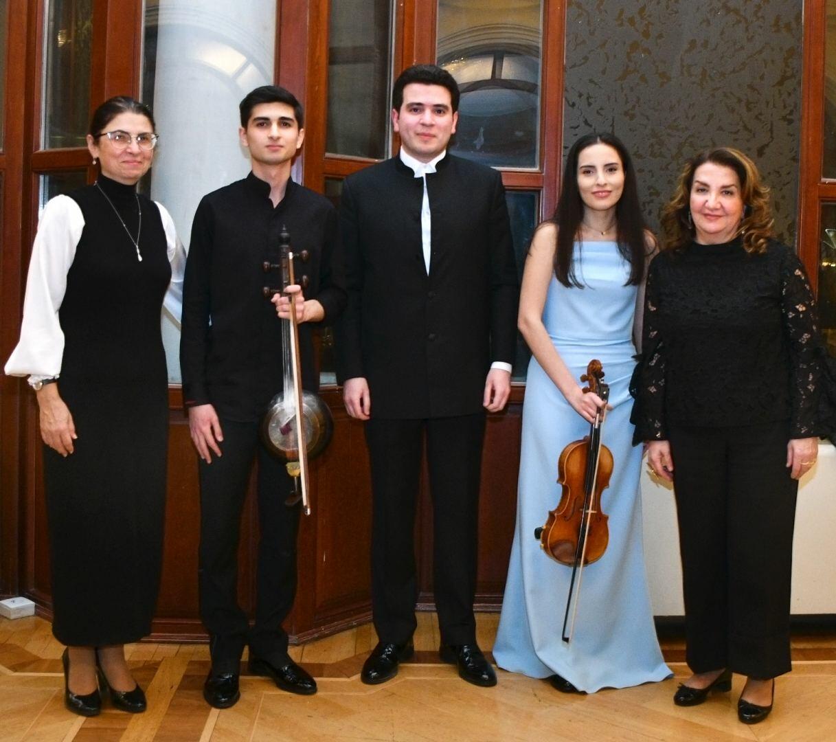 В Баку прошел концерт в рамках проекта "Yeni adlar"