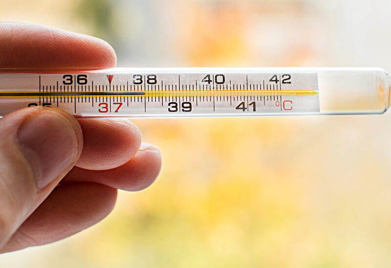 Почему температура 37,5 переносится хуже, чем лихорадка?