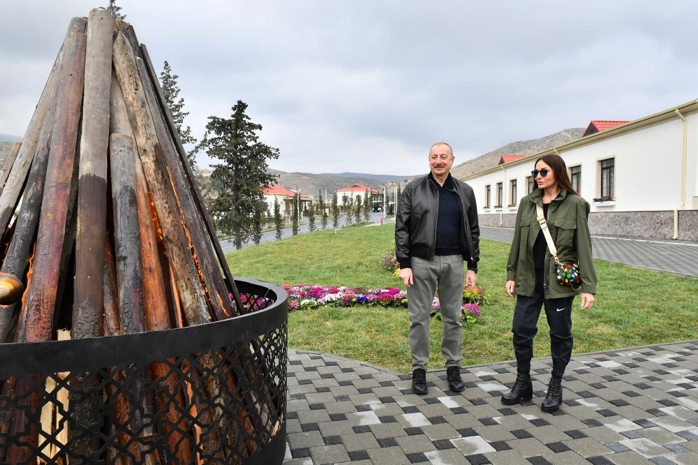 Президент Ильхам Алиев зажег новрузовский костер в селе Талыш и поздравил азербайджанский народ с праздником