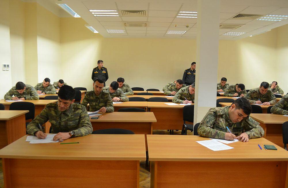 Azərbaycan Ordusunun kadr orqanı işçiləri ilə keçirilən təkmilləşdirmə kursu başa çatıb