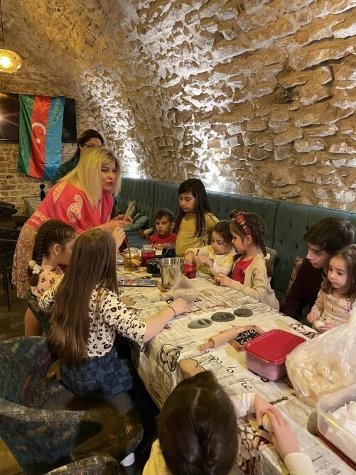 Для азербайджанских детей в Чехии проведен урок, посвященный Новрузу