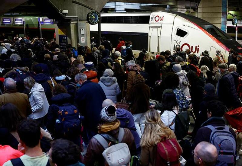 Жители Франции заблокировали движение поездов на нескольких вокзалах