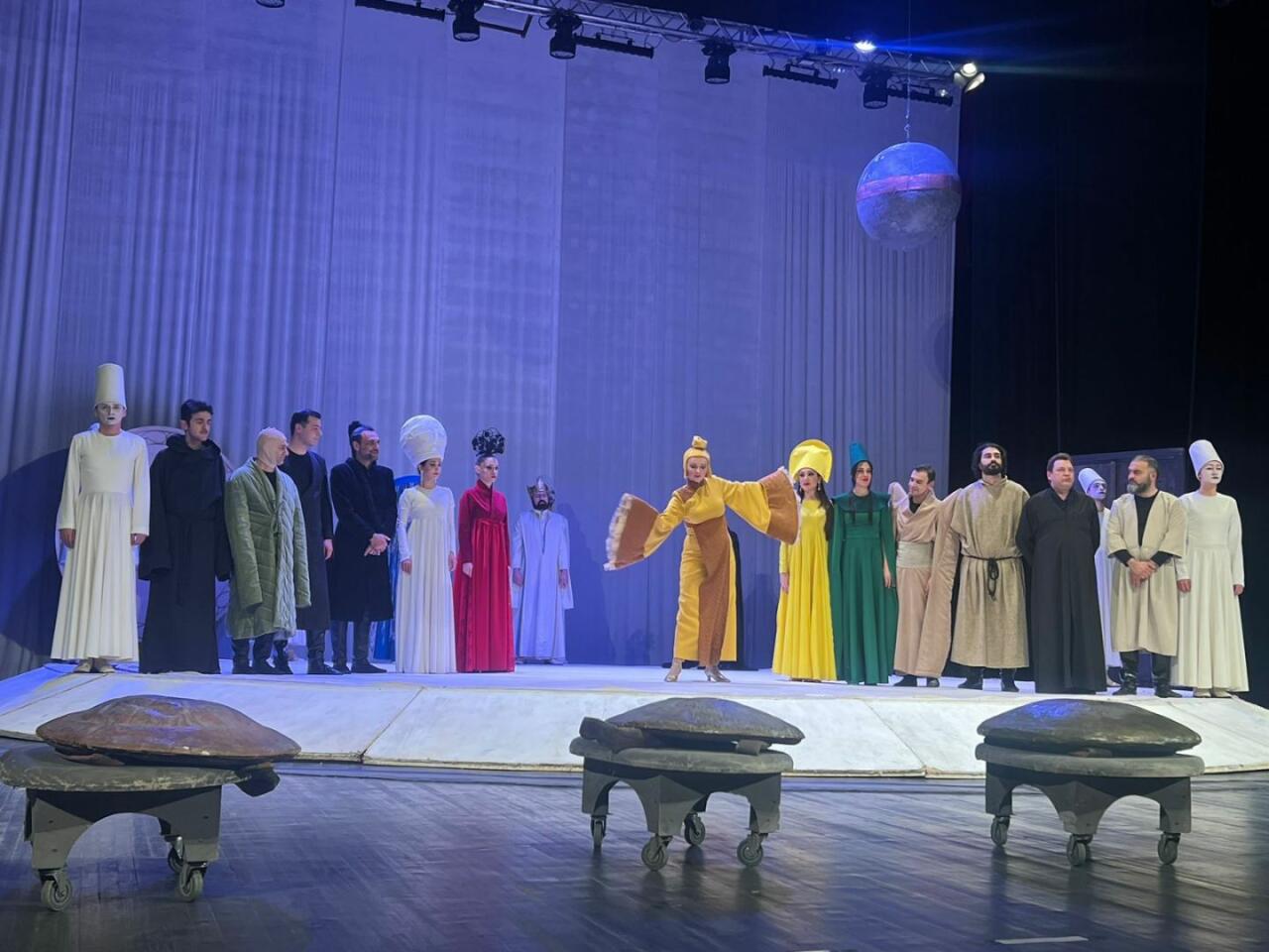 Восторг и овации – гастроли бакинской русдрамы в Гяндже