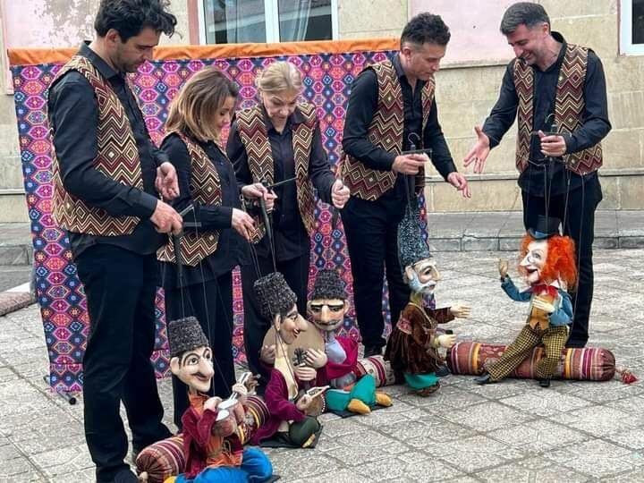 Лянкяран и Сальян встретил театральный кукольный праздник