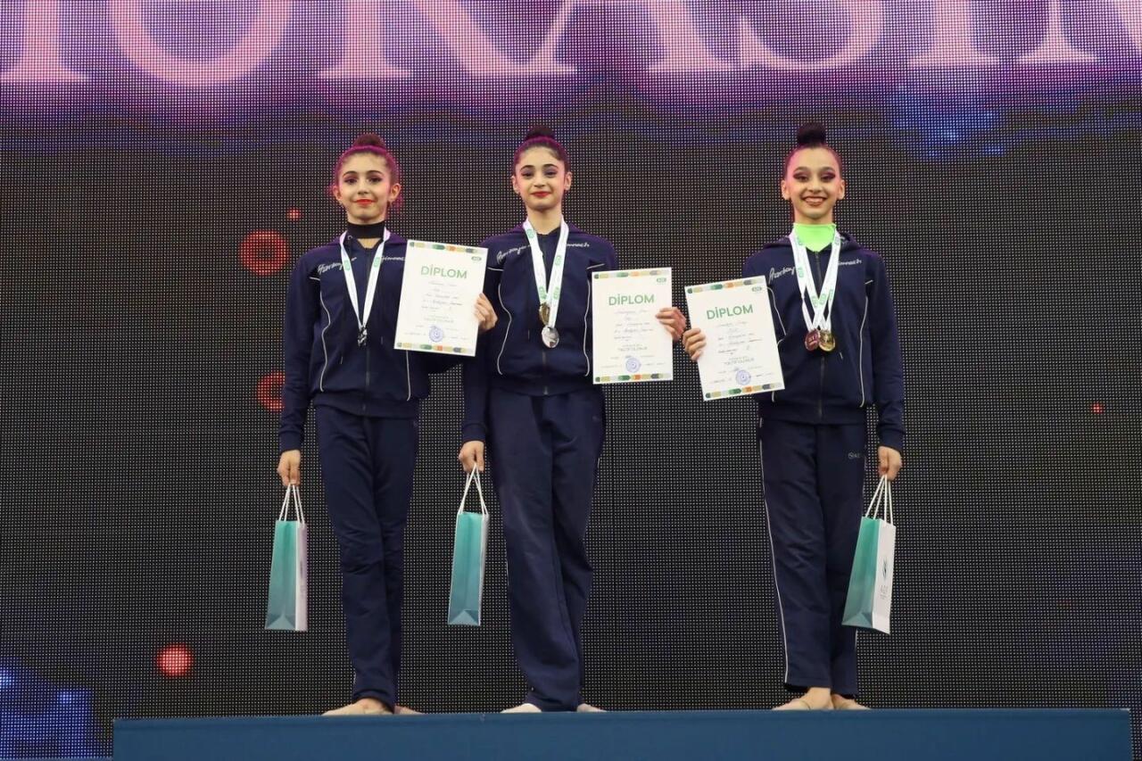 Чемпионат Азербайджана по художественной гимнастике: награждены победители и призеры в категории "юниорки"