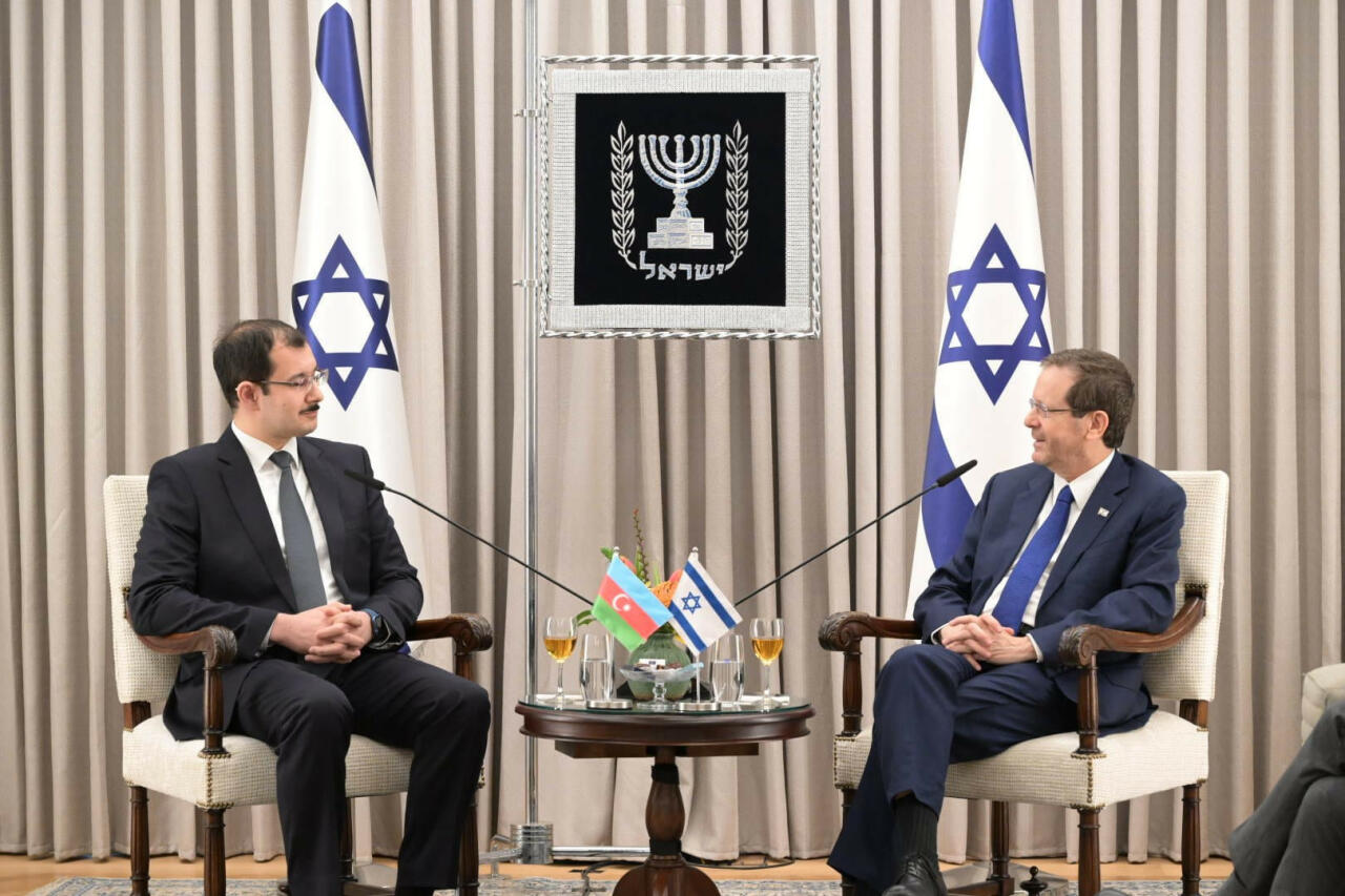 Посол Мухтар Мамедов вручил верительные грамоты президенту Израиля