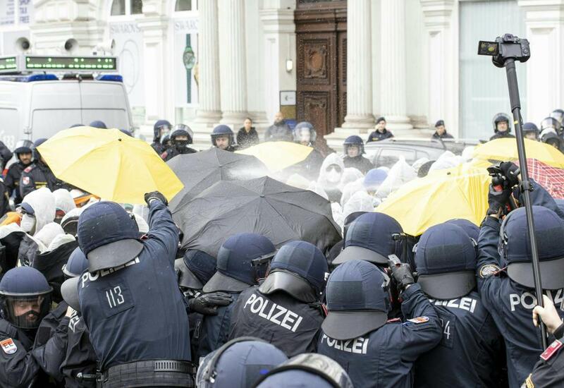Полиция Австрии разогнала экоактивистов, пытавшихся сорвать энергоконференцию