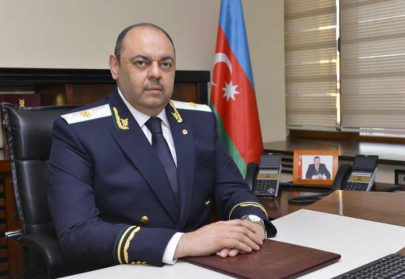 Первый заместитель генпрокурора Азербайджана на месте совершения покушения на Фазиля Мустафу