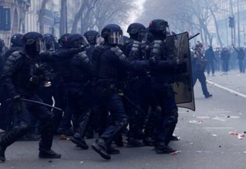 Протесты во Франции из-за пенсионной реформы вышли из-под контроля