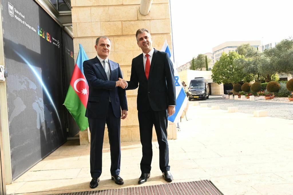 Началась встреча глав МИД Азербайджана и Израиля