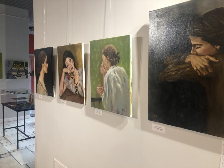 В Москве прошла выставка картин Инджи Велиевой