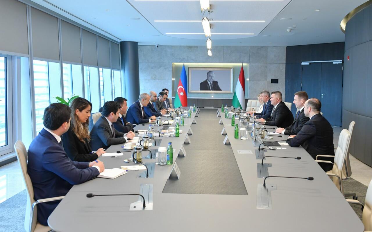 Азербайджан и крупная венгерская компания подписали инвестиционное соглашение