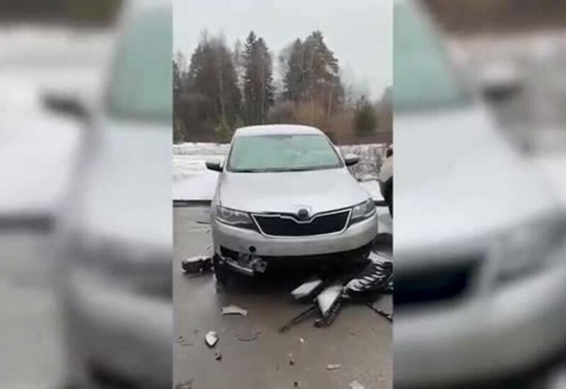 Водитель иномарки разбил пять авто на парковке под Москвой