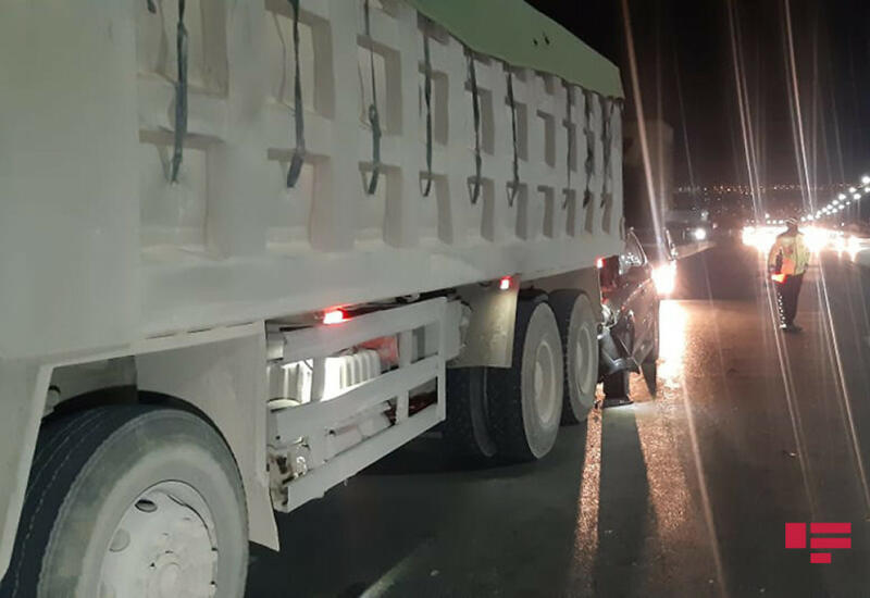 В Газахе грузовик насмерть сбил пешехода