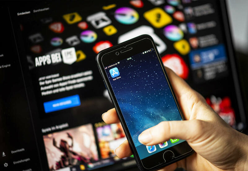 С выходом iOS 17 Apple разрешит устанавливать на iPhone приложения из сторонних источников