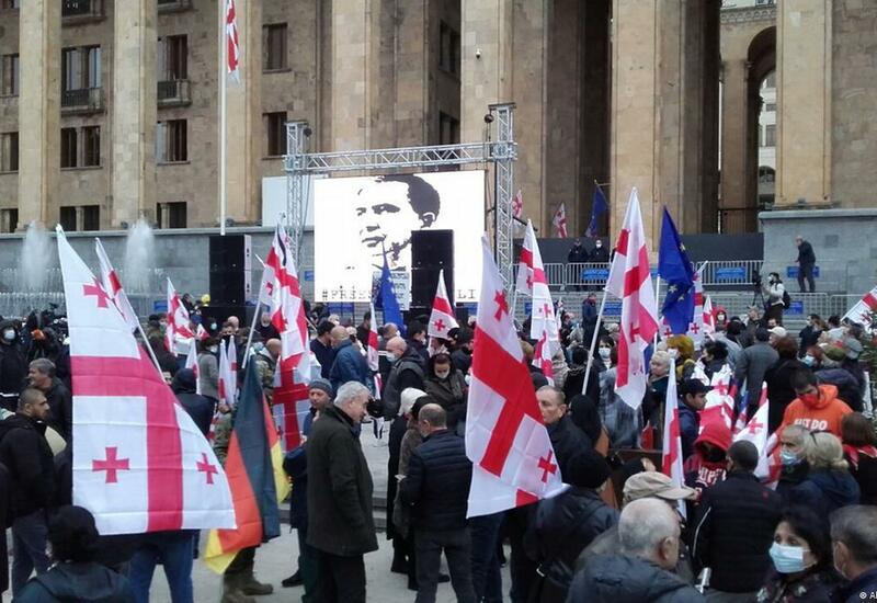 Сторонники Саакашвили вышли на митинг