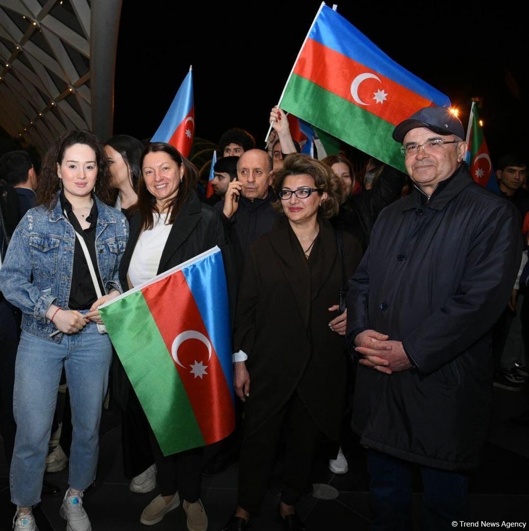 İdmançılarımız Bakıda böyük izdihamla qarşılandı