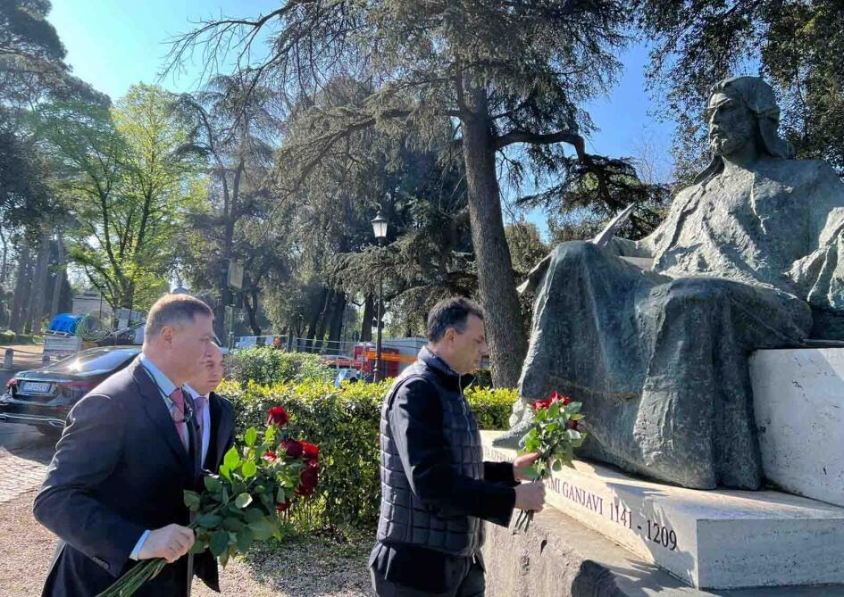 В Риме прошла акция по посадке деревьев, посвященная 100-летию со дня рождения великого лидера Гейдара Алиева