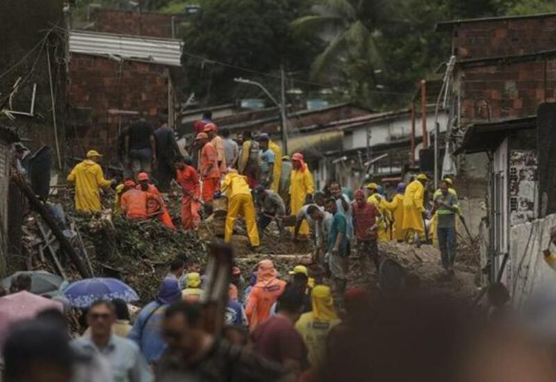 Бразилия эвакуирует тысячи людей