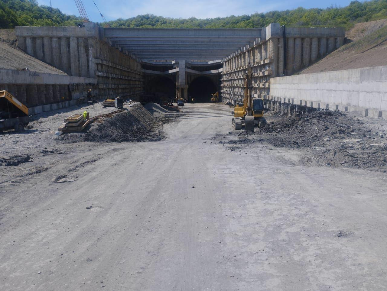 Продолжается реконструкция автодороги Муганлы-Исмаиллы-Габала