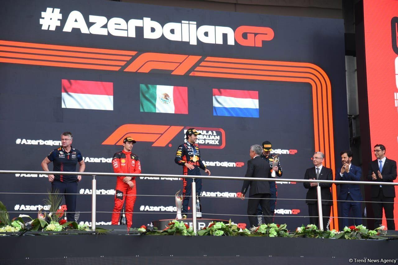 Награждены победитель и призеры Гран-при Азербайджана "Формулы-1"