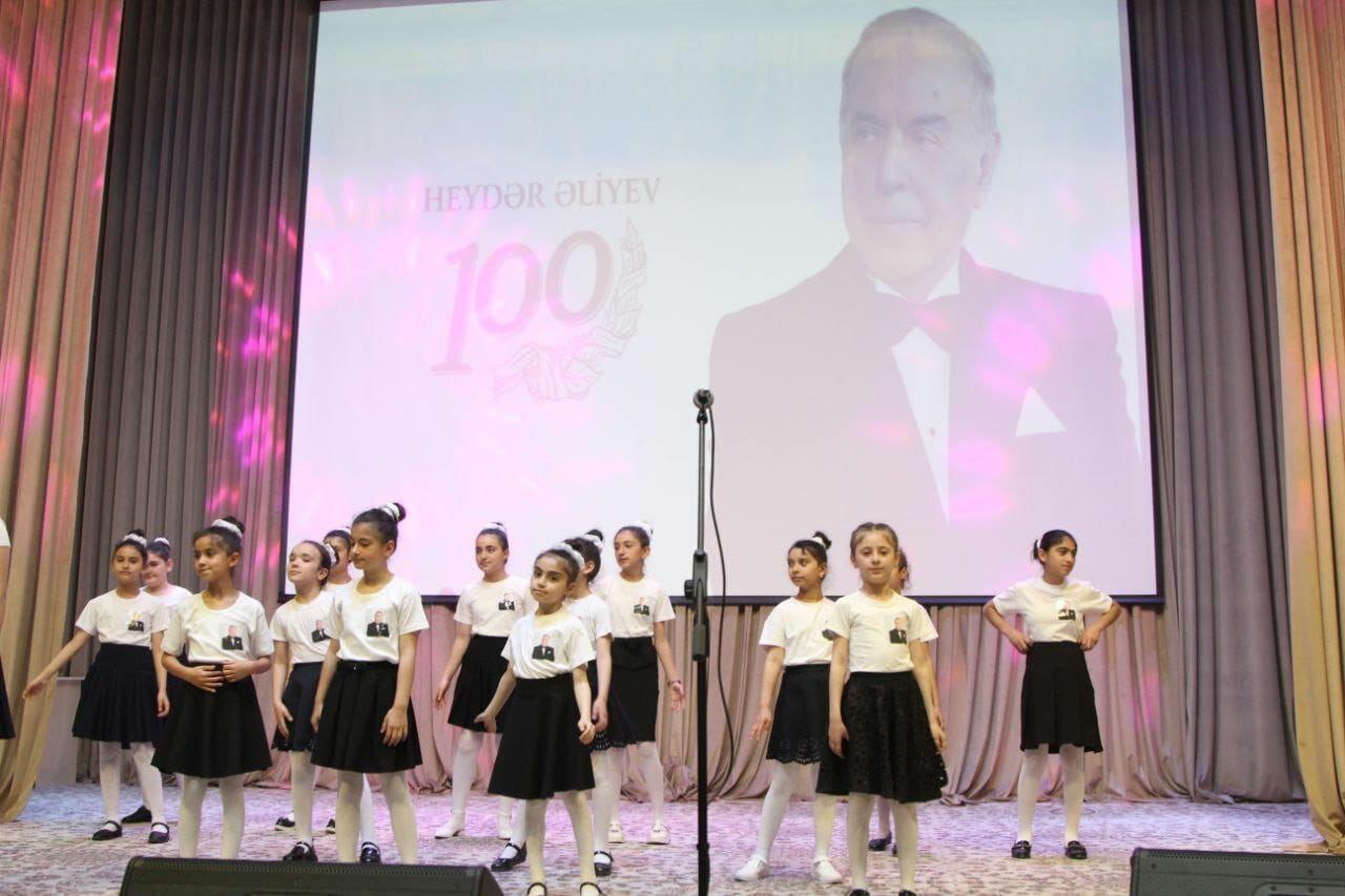 В Сумгайыте прошел молодежный фестиваль, посвященный 100-летию великого лидера Гейдара Алиева
