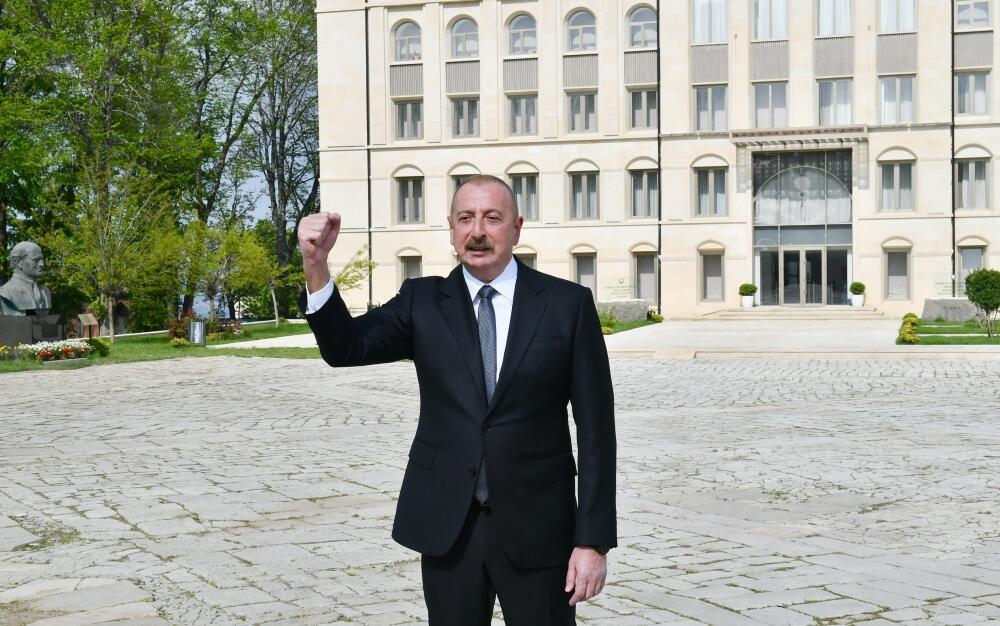 Президент Ильхам Алиев выступил с обращением
