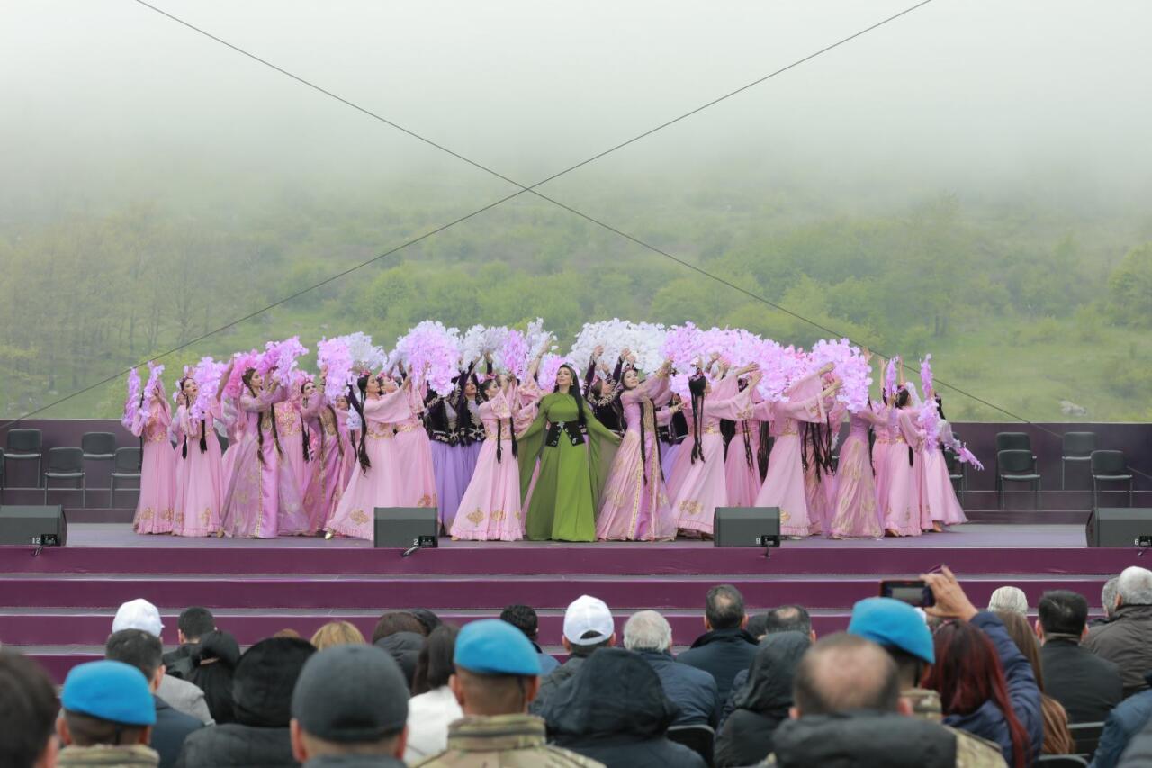 В Шуше состоялся гала-концерт Международного музыкального фестиваля "Харыбюльбюль"