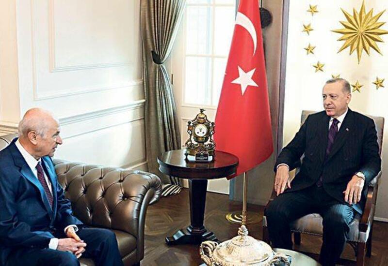 Эрдоган и Бахчели проанализируют результаты первого тура президентских выборов в Турции