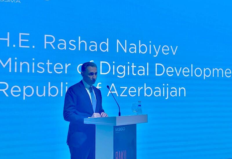 Азербайджан ведет гонку в развитии мобильной связи