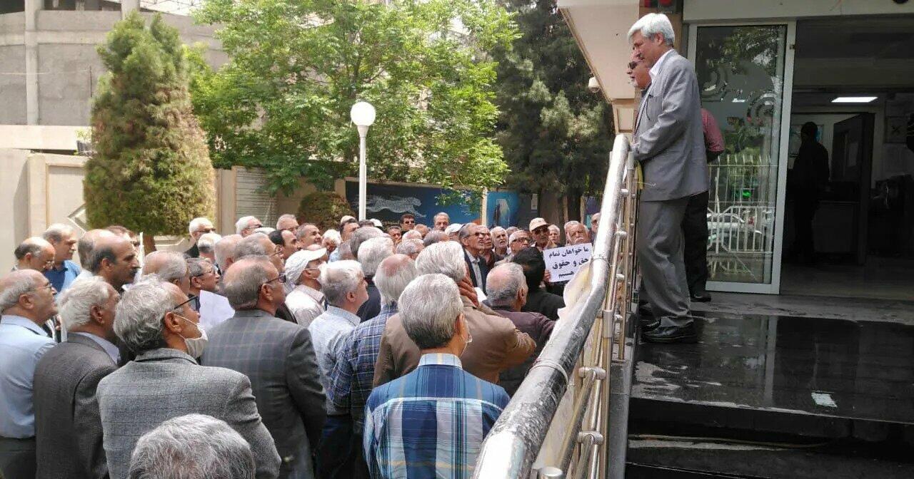 Иранские пенсионеры вышли на демонстрации