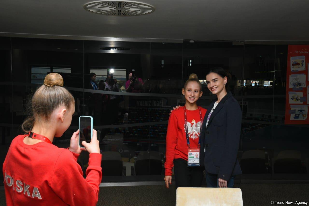 Сияна Василева провела встречу с участницами ЧЕ по художественной гимнастике в Баку
