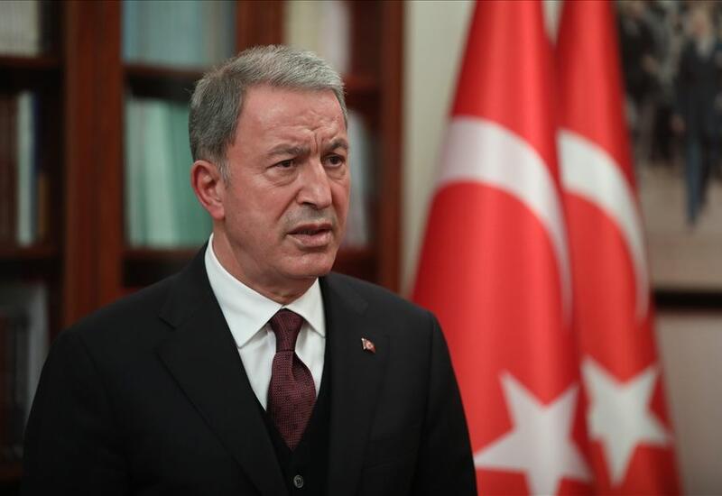 Глава Минобороны Турции благодарит участников зерновой сделки